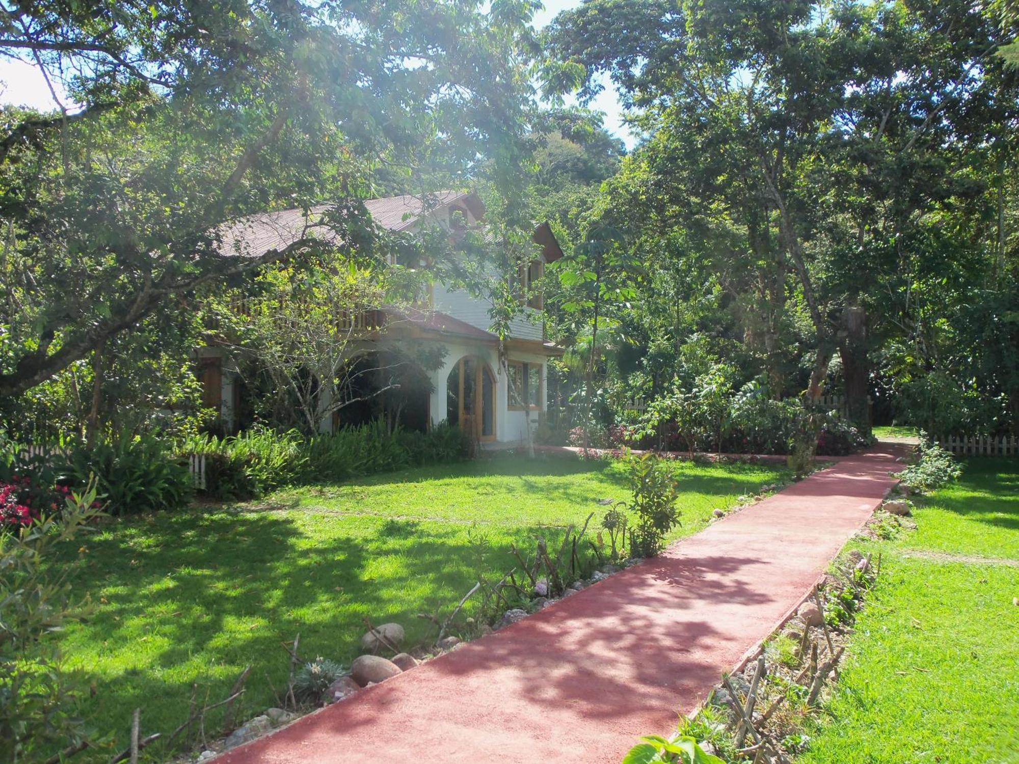 Villa Refugio De Orquideas Oxapampa Esterno foto