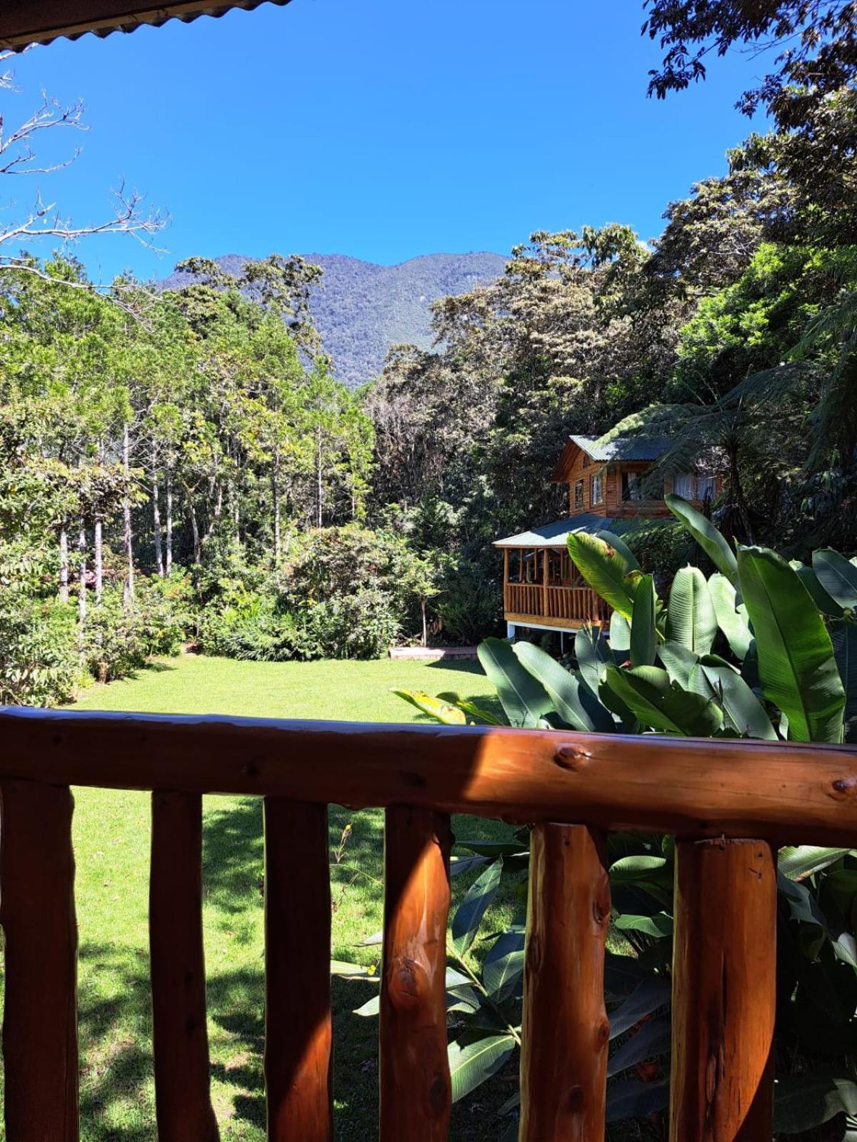 Villa Refugio De Orquideas Oxapampa Esterno foto